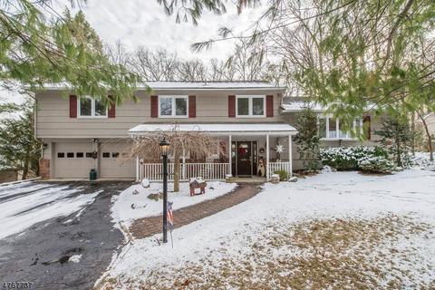 85 Magnolia Pl, Wayne, NJ 07470 photo 2