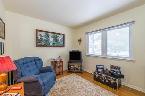 85 Magnolia Pl, Wayne, NJ 07470 photo 17