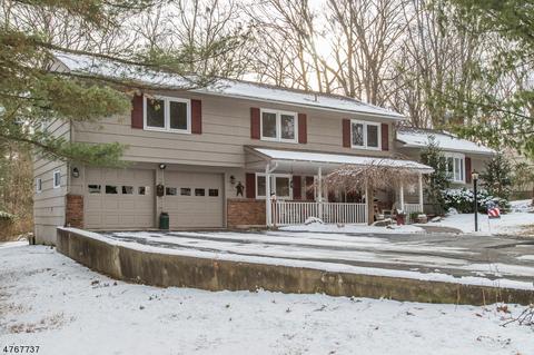 85 Magnolia Pl, Wayne, NJ 07470 photo 1