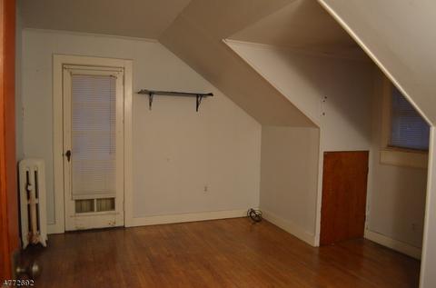 413 E 7th Ave, Roselle, NJ 07203 photo 9