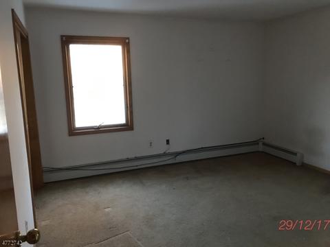 27 Louisa Ct, Wayne, NJ 07470 photo 12