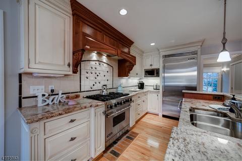 31 Tanglewood Dr, Summit, NJ 07901 photo 6