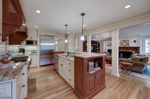 31 Tanglewood Dr, Summit, NJ 07901 photo 5