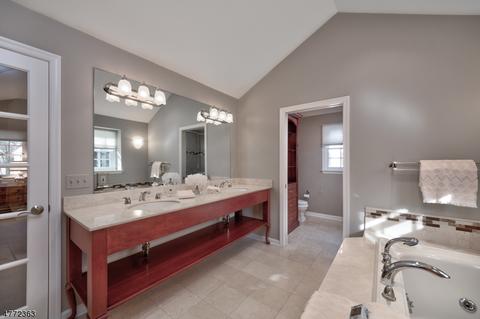 31 Tanglewood Dr, Summit, NJ 07901 photo 13