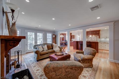 31 Tanglewood Dr, Summit, NJ 07901 photo 8