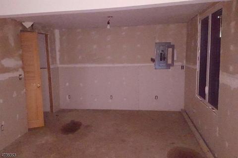 343 Riverlawn Dr, Wayne, NJ 07470 photo 7