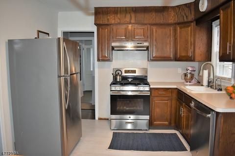 151 Harris Ave, Middlesex, NJ 08846 photo 3
