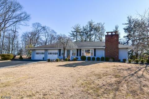 112 Surrey Dr, Wayne, NJ 07470 photo 1