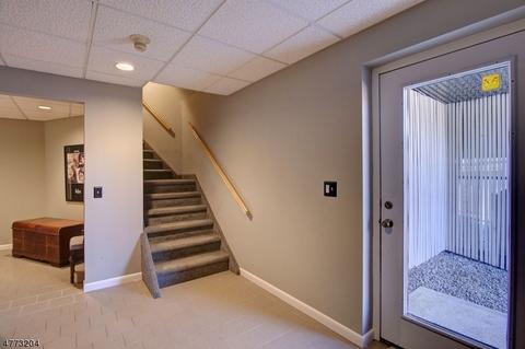 4 Daisy Ct, Kinnelon, NJ 07405 photo 18