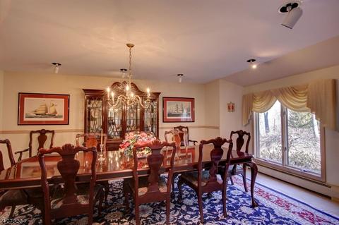 4 Daisy Ct, Kinnelon, NJ 07405 photo 10