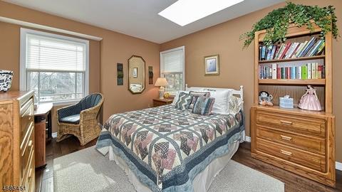 82 Pleasant Vw Dr, Wayne, NJ 07470 photo 22