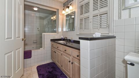 82 Pleasant Vw Dr, Wayne, NJ 07470 photo 21