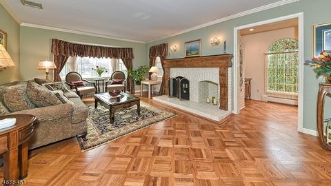 82 Pleasant Vw Dr, Wayne, NJ 07470 photo 6