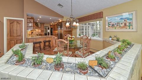 82 Pleasant Vw Dr, Wayne, NJ 07470 photo 14
