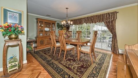 82 Pleasant Vw Dr, Wayne, NJ 07470 photo 7