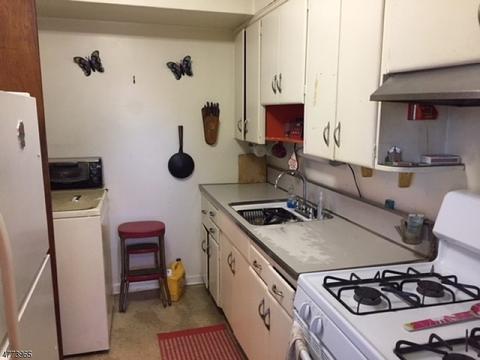 223 Hillcrest Dr, Paramus, NJ 07652 photo 7