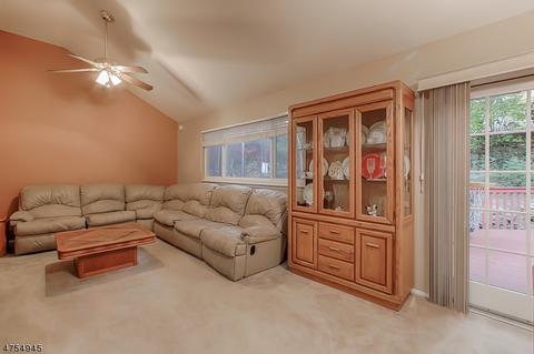 528 Herrick Dr, Dover, NJ 07801 photo 4