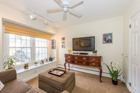 80 Worcester Dr, Wayne, NJ 07470 photo 8