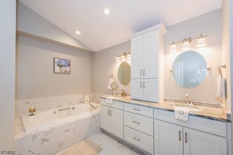 80 Worcester Dr, Wayne, NJ 07470 photo 12