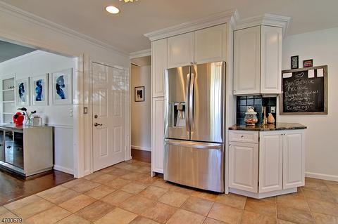 14 Cherry Ln, Mendham, NJ 07945 photo 11