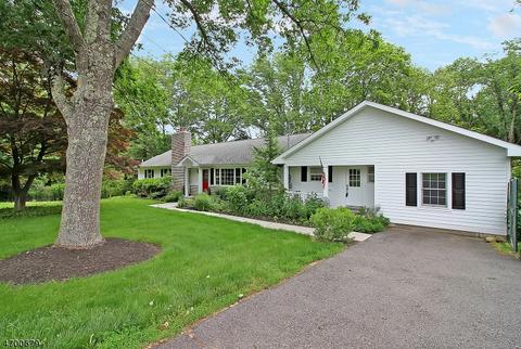 14 Cherry Ln, Mendham, NJ 07945 photo 2