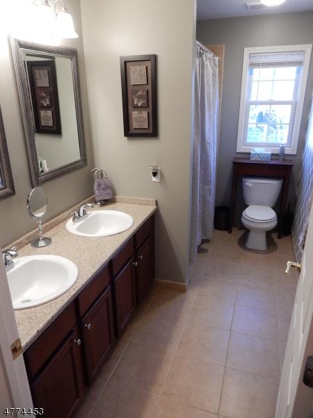 8 Cellar Ave, Clark, NJ 07066 photo 17