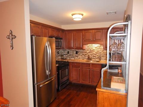 8 Cellar Ave, Clark, NJ 07066 photo 12