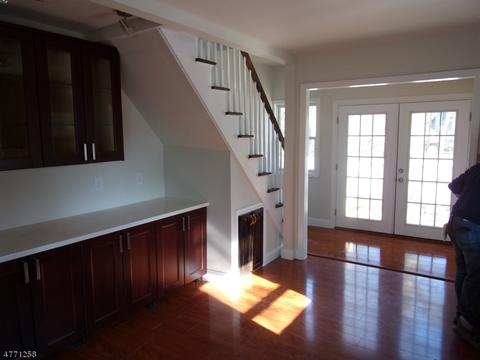 24 Grand St, Wayne, NJ 07470 photo 4