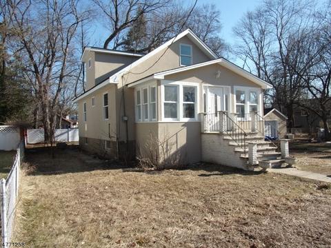 24 Grand St, Wayne, NJ 07470 photo 2