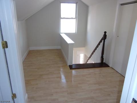 24 Grand St, Wayne, NJ 07470 photo 9