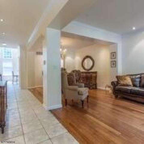86 Summer Hill Rd, Wayne, NJ 07470 photo 2