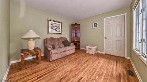 92 Easedale Rd, Wayne, NJ 07470 photo 5
