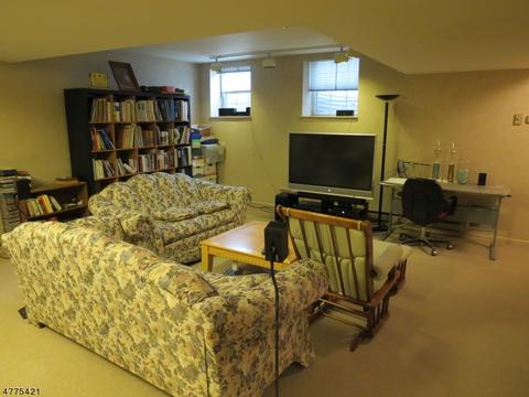 5 Birdseye Cir, Wayne, NJ 07470 photo 17