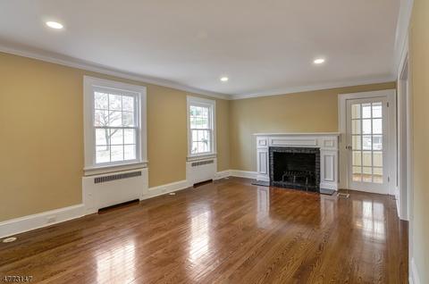 19 Midland Ter, Summit, NJ 07901 photo 2