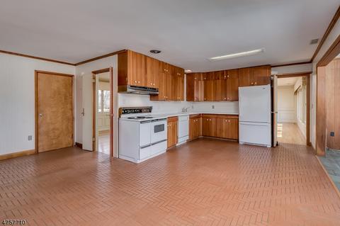 9 Corey Ln, Mendham, NJ 07945 photo 8