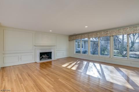 9 Corey Ln, Mendham, NJ 07945 photo 5
