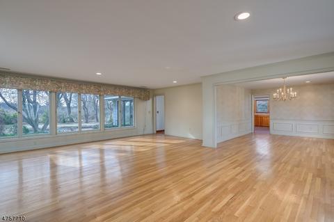 9 Corey Ln, Mendham, NJ 07945 photo 3