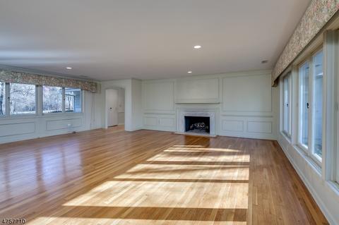 9 Corey Ln, Mendham, NJ 07945 photo 4