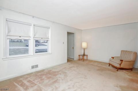 21 Devonshire Rd, Cedar Grove, NJ 07009 photo 6