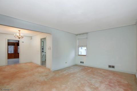 21 Devonshire Rd, Cedar Grove, NJ 07009 photo 4