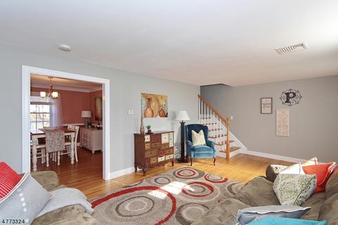 1132 Forest Dr, Clark, NJ 07066 photo 5