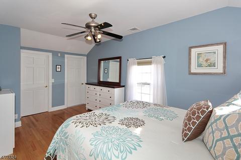 1132 Forest Dr, Clark, NJ 07066 photo 17