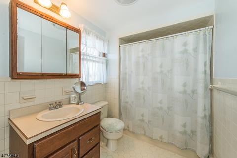 96 Harrison St, Nutley, NJ 07110 photo 13