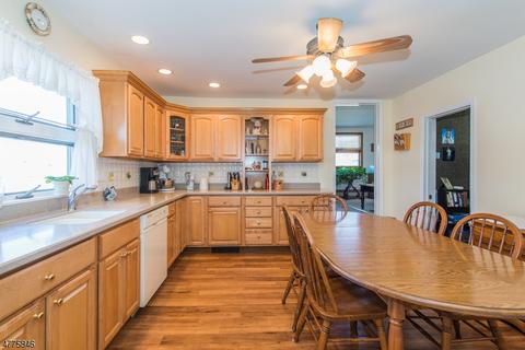 96 Harrison St, Nutley, NJ 07110 photo 6