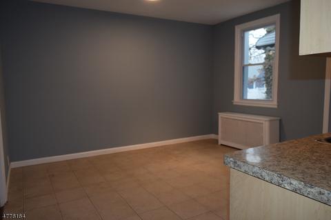 341 E 6th Ave, Roselle, NJ 07203 photo 4