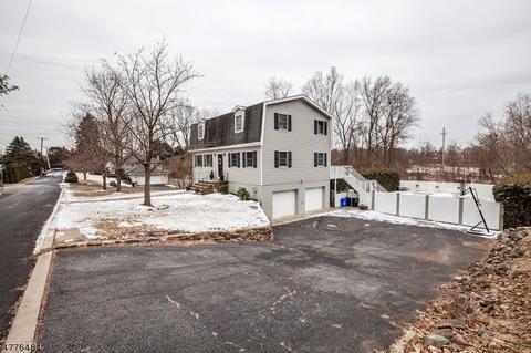 1061 Bartlett St, Phillipsburg, NJ 08865 photo 2