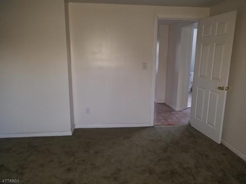 492 Fairview Ave, Orange, NJ 07050 photo 12