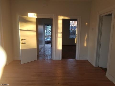 492 Fairview Ave, Orange, NJ 07050 photo 5