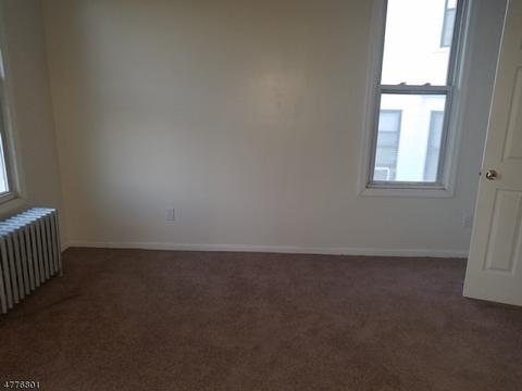 492 Fairview Ave, Orange, NJ 07050 photo 9