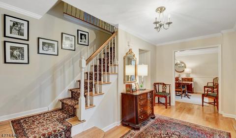 7 Linda Ln, Summit, NJ 07901 photo 3